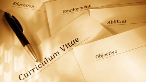 Kinh nghiệm viết CV xin học và học bổng dành cho du học sinh