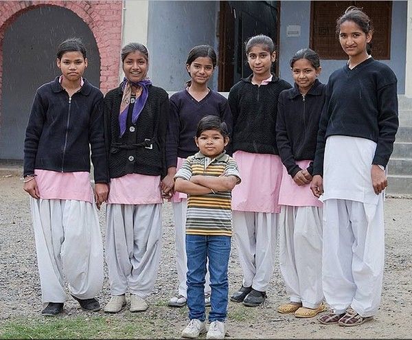 Ấn Độ: Thầy giáo lùn nhất thế giới