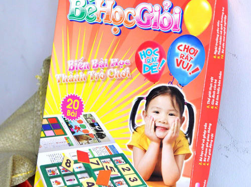 Phát hiện vụ làm sách giả quy mô lớn