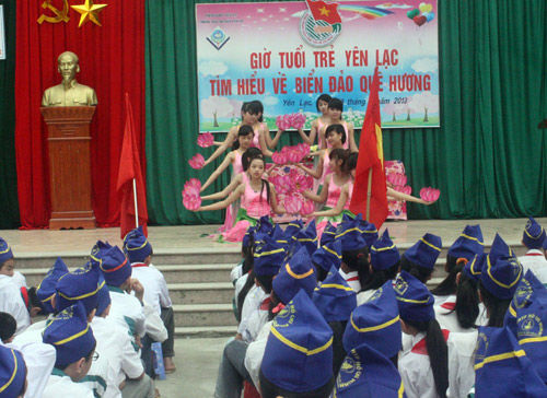 Học sinh học về Hoàng Sa Trường Sa là của Việt Nam