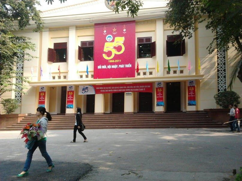 Cựu hiệu trưởng đề nghị cách chức hiệu trưởng ĐH Kinh tế Quốc Dân