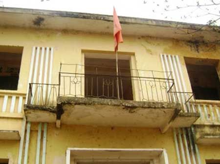 Nguy hiểm rình rập học sinh trong trường cũ nát ở Thanh Hoá