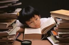 Trẻ bị tâm thần do áp lực học tập quá lớn