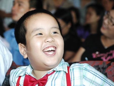 Thần đồng Đỗ Nhật Nam được trường lên tiếng bảo vệ