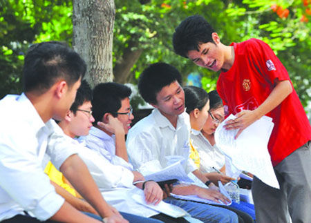 Công ty công nghệ ở Việt Nam thích tuyển sinh viên trường nào?