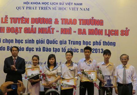 Tuyên dương hơn 200 học sinh giỏi quốc gia môn Lịch Sử