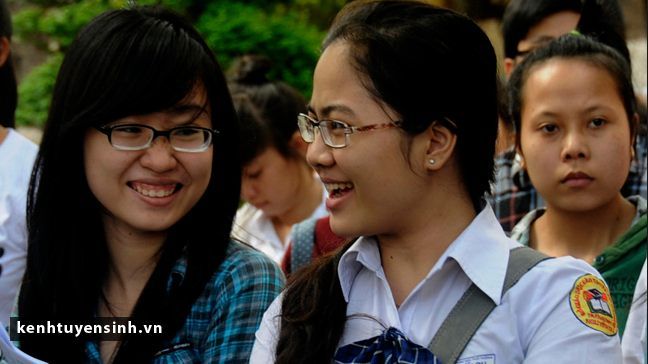 Thống kê sơ bộ về số lượng hồ sơ ĐKDT tại các trường đại học