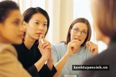 Kỹ năng giao tiếp hiệu quả thông qua ánh mắt và lời nói