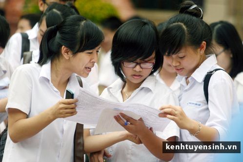 Thí sinh không cần đăng ký thiết bị ghi âm ghi hình vào phòng thi