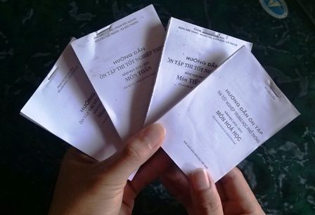 Phao thi được "chuẩn bị kỹ càng" trước giờ thí sinh làm bài