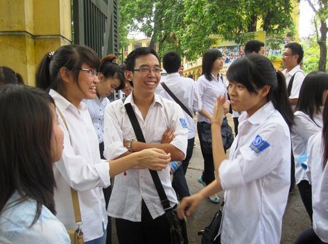 Bắt đầu thi tốt nghiệp môn ngữ văn