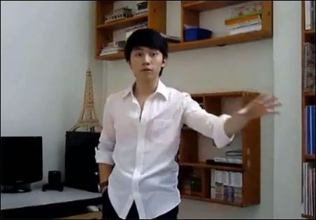 "Kẻ lười biếng" trong video gây sốt trên mạng chỉ tốt nghiệp loại trung bình