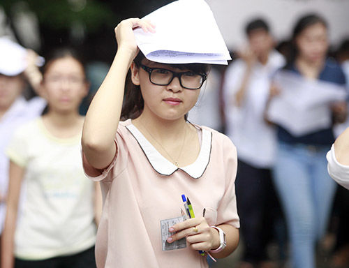 Môn tiếng anh và sinh: Hiếm thí sinh ra sớm