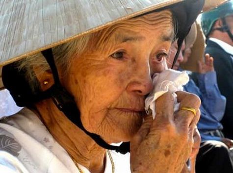 Bỏ quy định cộng điểm thi đại học cho mẹ Việt Nam anh hùng