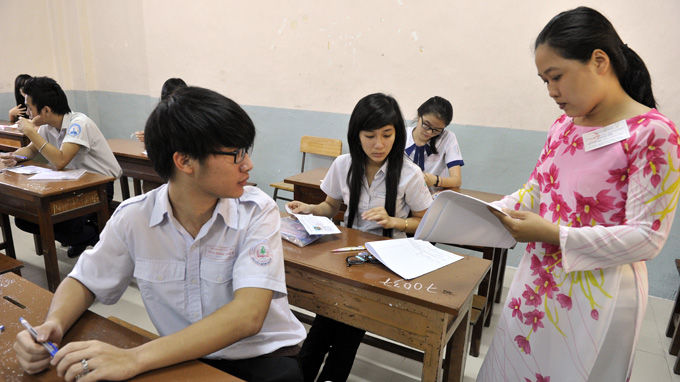 Cần thay thế kiểu thi cử nặng nề hiện nay