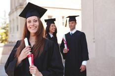 Học đại học Việt Nam hay du học nước ngoài?