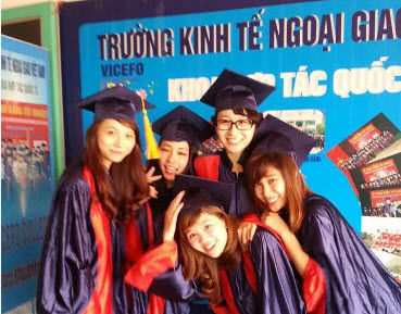 Dưới điểm sàn lựa chọn học tại Trường Kinh tế Ngoại giao VN