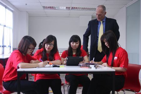 British University Vietnam tuyển sinh ngành Tài chính Ngân hàng