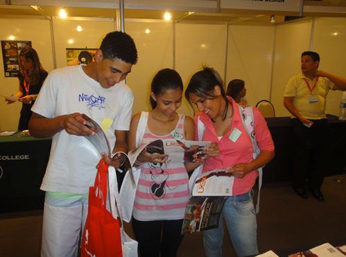 Triển lãm giáo dục Hoa Kỳ năm 2013