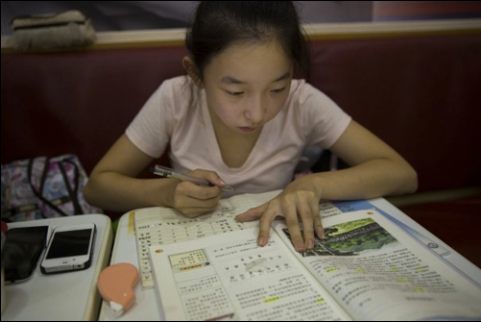 "Cuộc chiến" xin học trường điểm tại Trung Quốc