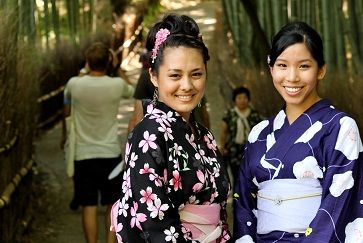 Tập ăn cá sống và từ bỏ món cay khi du học Nhật