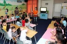 Tiếng anh mầm non: Chỉ giao một trung tâm thực hiện!