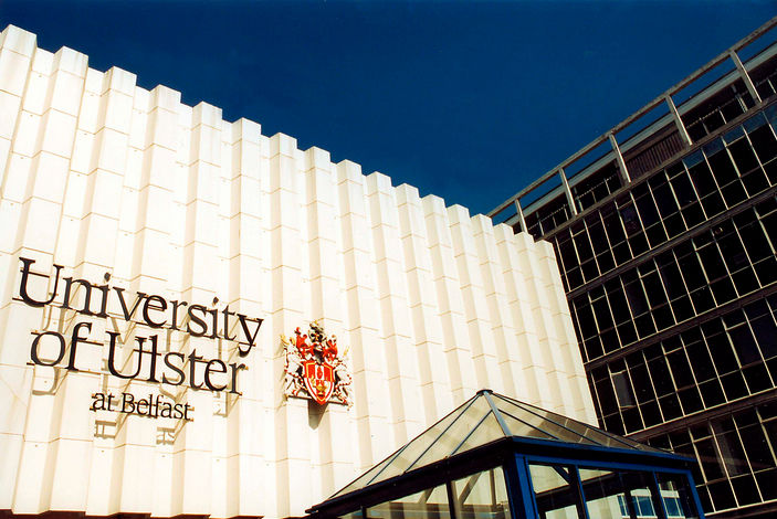 University of Ulster: Thông tin tuyển sinh và học bổng du học Anh