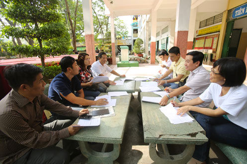 Khai mạc chương trình tư vấn màu thi năm 2014 báo Thanh Niên