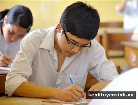 Thi lớp 10 chuyên tại Hà Nội: Thí sinh trải qua 2 vòng thi