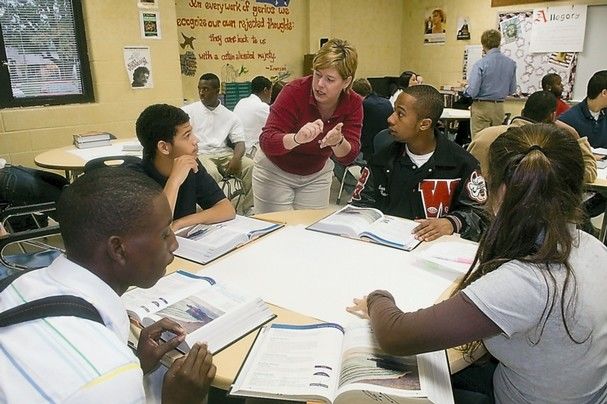 Du học Mỹ trường trung học Saint John