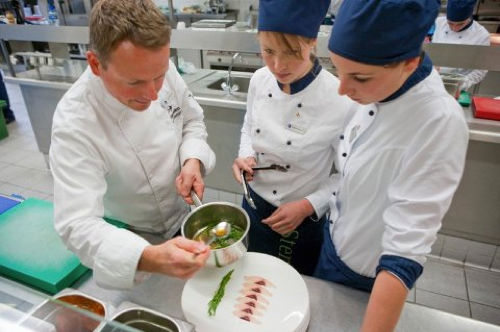 Học quản lý khách sạn tại đại học Stenden, Hà Lan