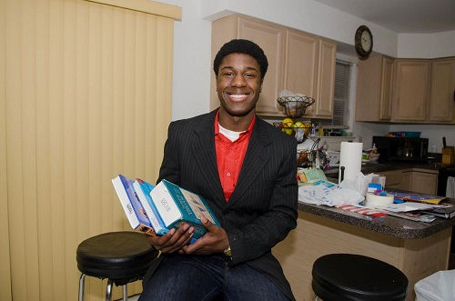 Học sinh 17 tuổi trúng tuyển 8 trường đại học danh tiếng