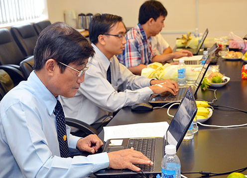 Cạnh tranh gay gắt vào lớp 10