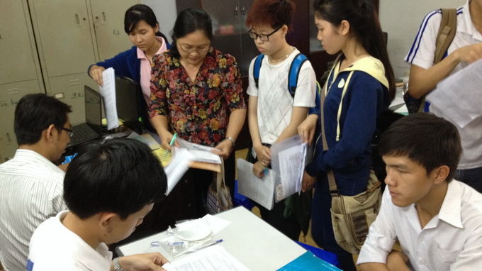 Tỷ lệ chọi tăng giảm tùy ngành