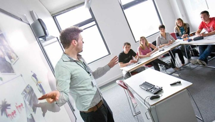 Nên lựa chọn A-level hay International Foundation khi du học Anh?