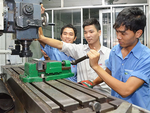 Giảm 50% học phí cho học sinh tốt nghiệp THCS học nghề
