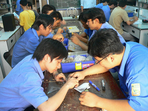 Nhiều việc làm cho sinh viên tốt nghiệp trường nghề