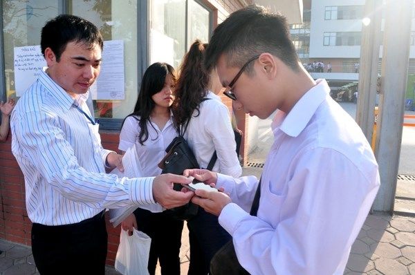 Thí sinh trường cảnh sát mang tài liệu vào phòng thi nhiều nhất