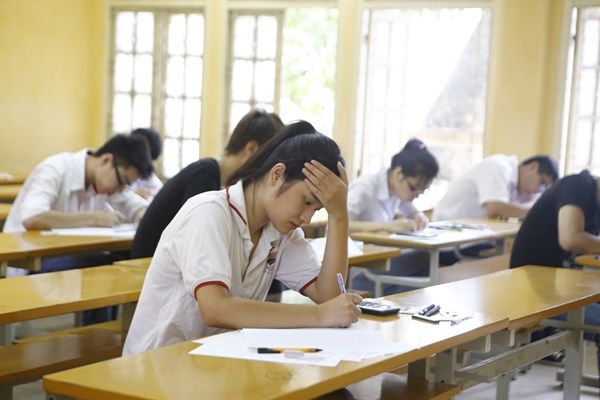 Ngày đầu kỳ thi cao đẳng 2014: Trò nhẹ nhõm, trường gian nan