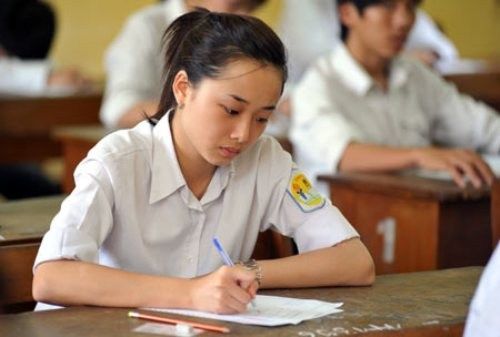 4 đại học công bố điểm thi, dự kiến điểm chuẩn