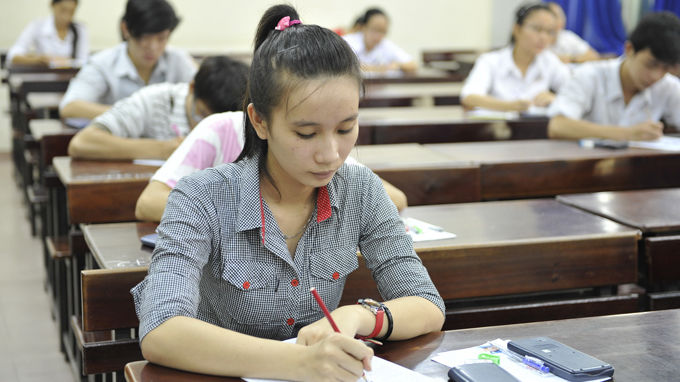 1 kỳ thi quốc gia: 2 cảnh báo