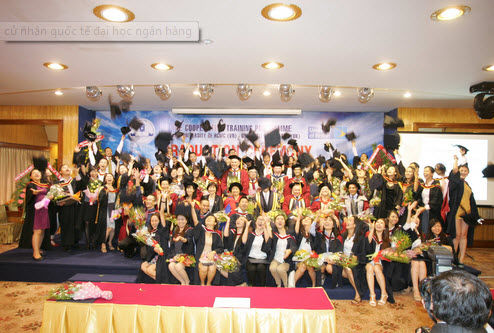 Đại học Ngân hàng Tp.HCM xét tuyển chương trình cử nhân quốc tế