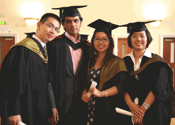 ĐH Bangor Anh Quốc tuyển sinh ngành Tài chính - Ngân hàng tại Singapore