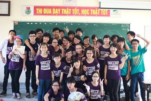 Từ chối đặc cách, thi vào đại học lại đỗ thủ khoa