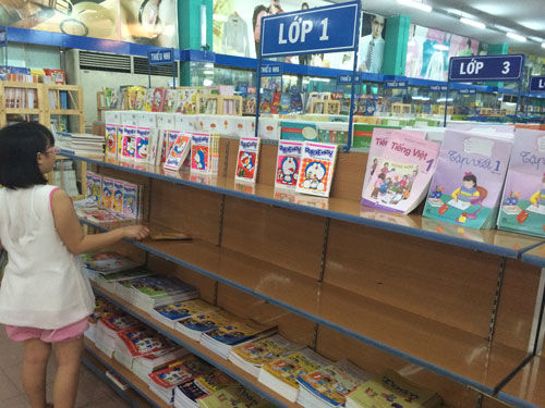 Khó tìm sách giáo khoa lớp 1