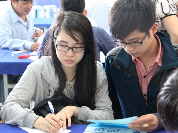 Kỳ thi THPT quốc gia: Băn khoăn về số lượng cụm thi