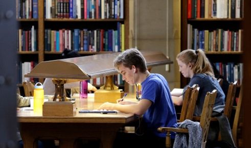 5 Cách học tiếng anh giao tiếp hàng ngày dành cho người mới