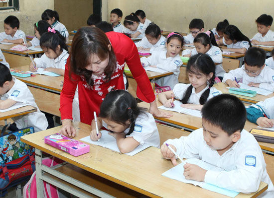 Không giao bài tập cho học sinh tiểu học: Chưa phải là giải pháp giảm tải