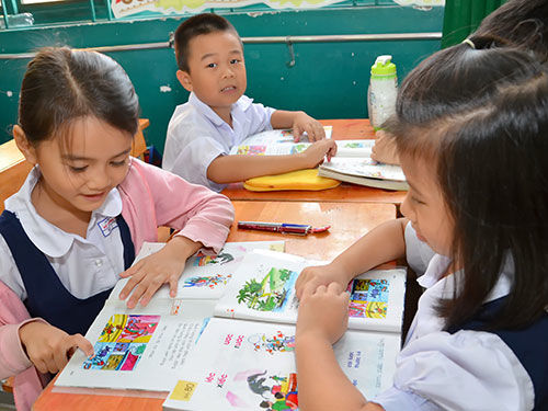 Thiếu chuẩn chương trình, sao làm sách giáo khoa?
