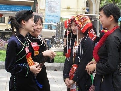 Sinh viên người dân tộc thiểu số được nhận 60% lương cơ bản